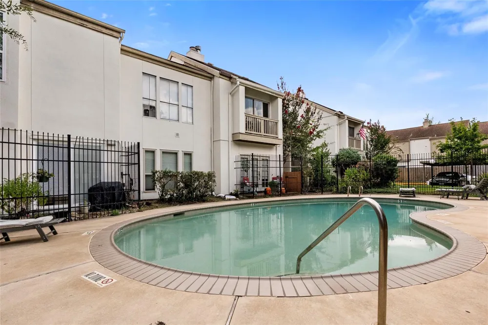 2100 Tanglewilde Street #614 Houston, TX 77063