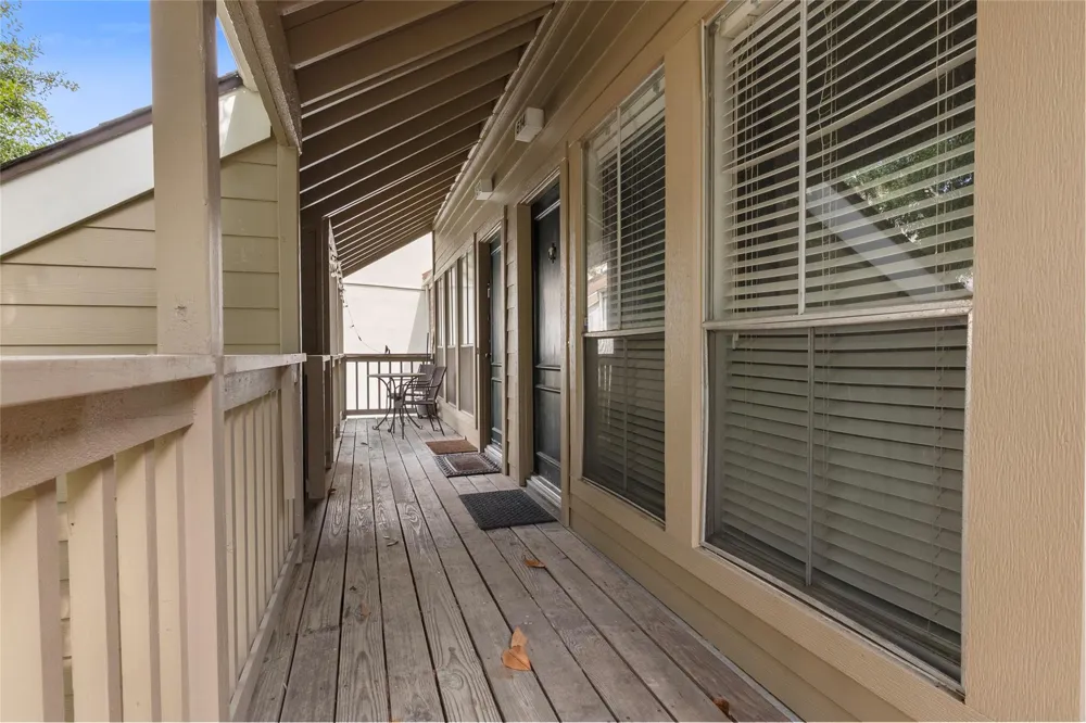 2100 Tanglewilde Street #614 Houston, TX 77063