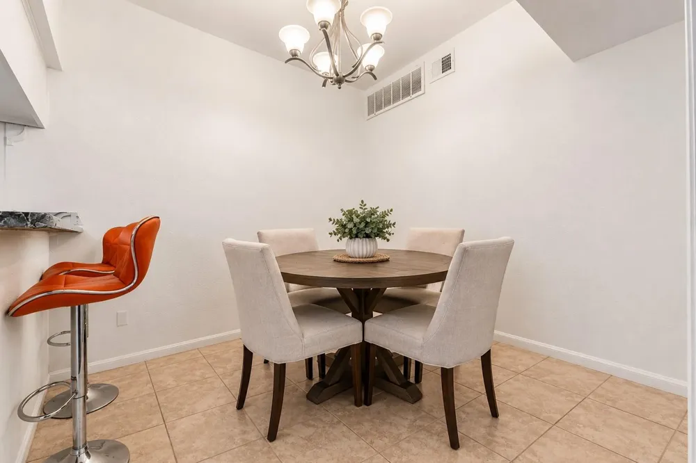 2100 Tanglewilde Street #614 Houston, TX 77063
