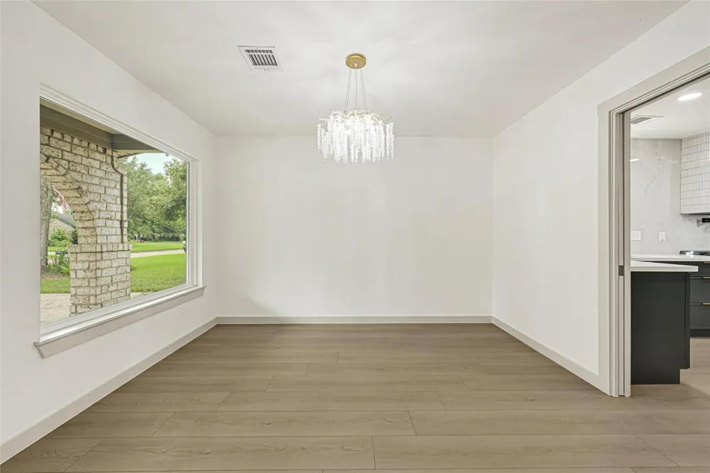 11306 Valley Spring Drive Houston, TX 77043
