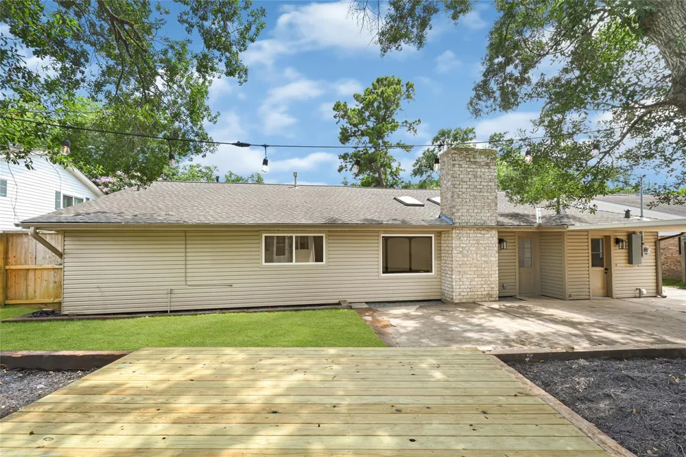 11306 Valley Spring Drive Houston, TX 77043