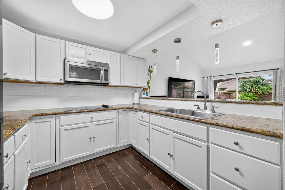 13025 Leader Street Houston, TX 77072