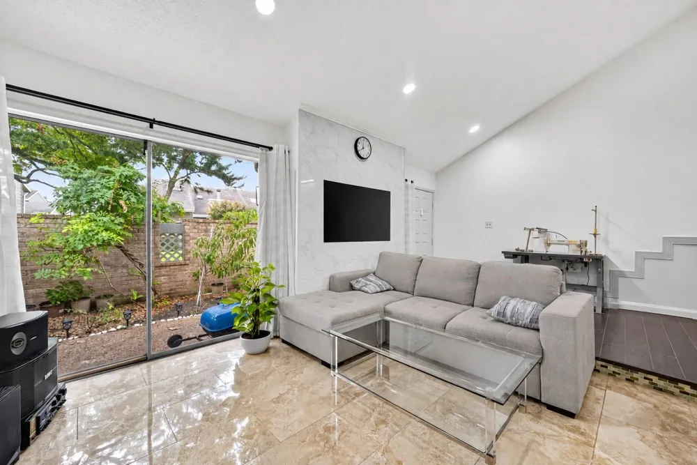 13025 Leader Street Houston, TX 77072