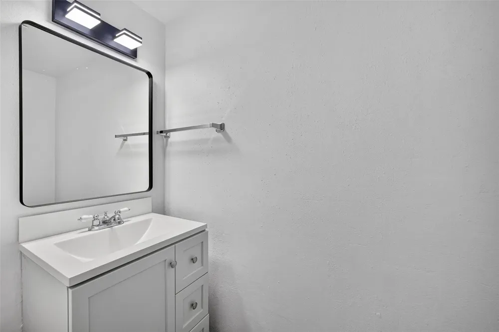 13025 Leader Street Houston, TX 77072