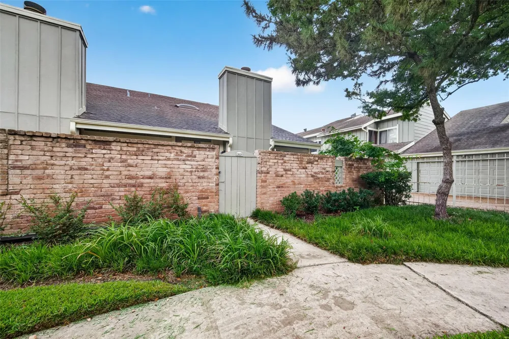13025 Leader Street Houston, TX 77072
