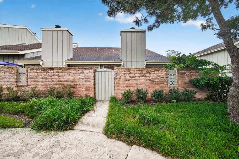 13025 Leader Street Houston, TX 77072
