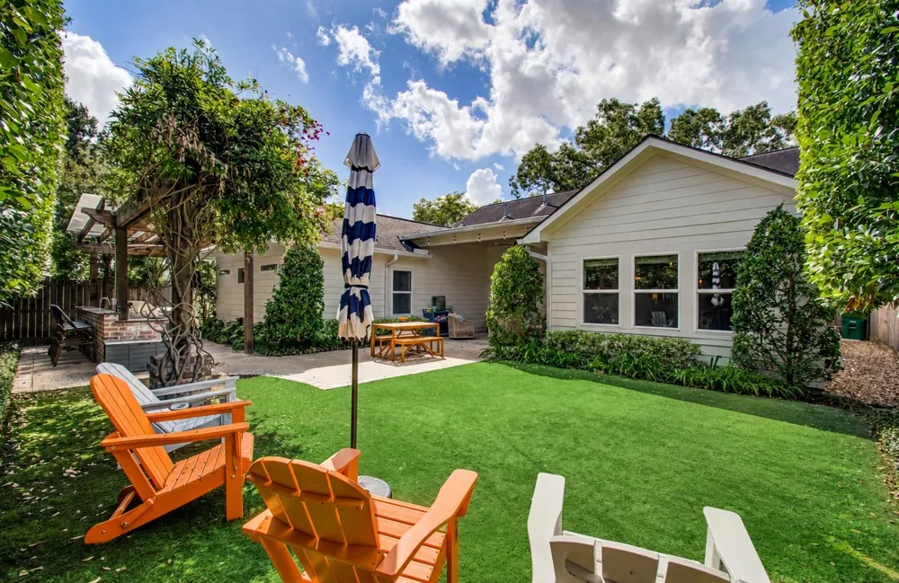 1722 Chippendale Road Houston, TX 77018