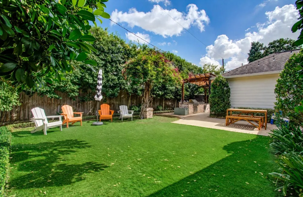 1722 Chippendale Road Houston, TX 77018