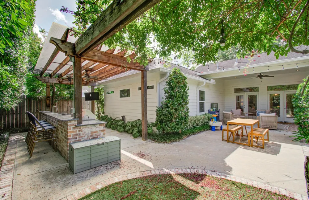 1722 Chippendale Road Houston, TX 77018