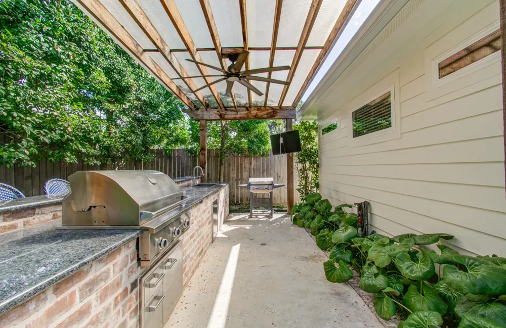 1722 Chippendale Road Houston, TX 77018