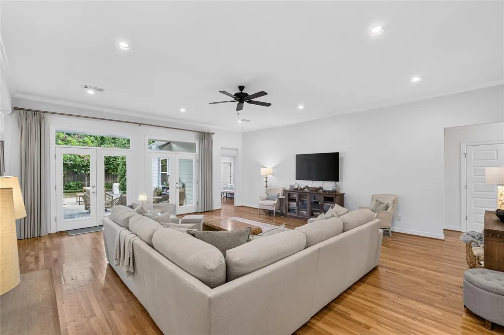 1722 Chippendale Road Houston, TX 77018