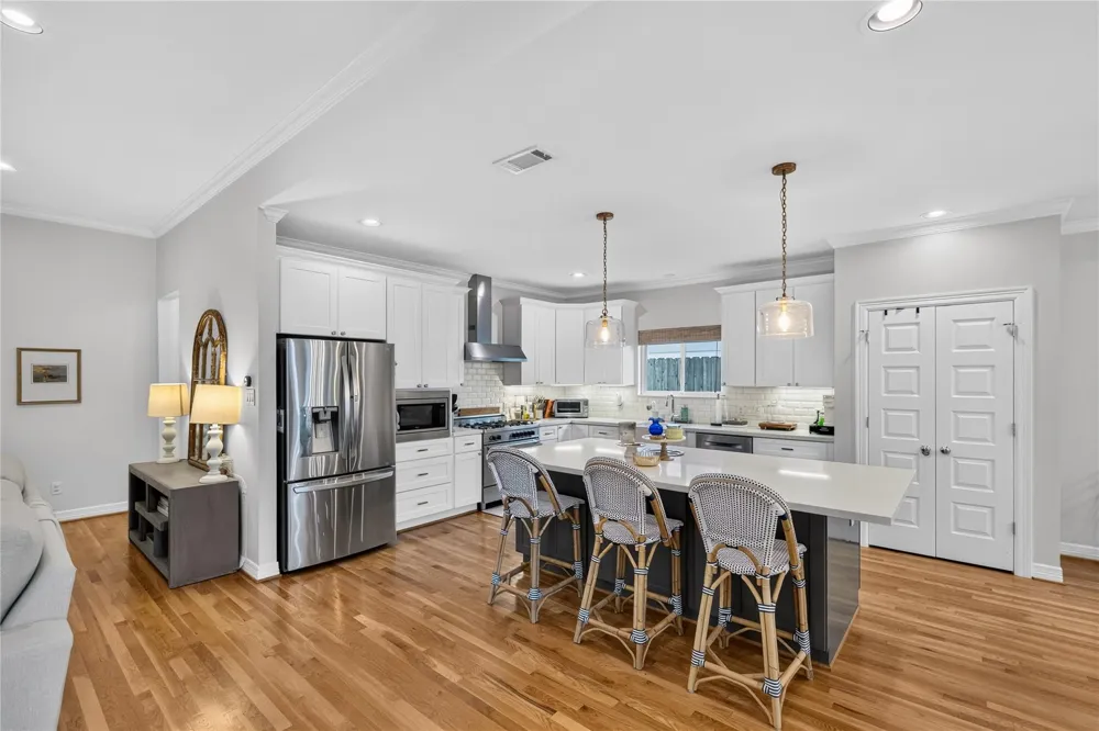 1722 Chippendale Road Houston, TX 77018