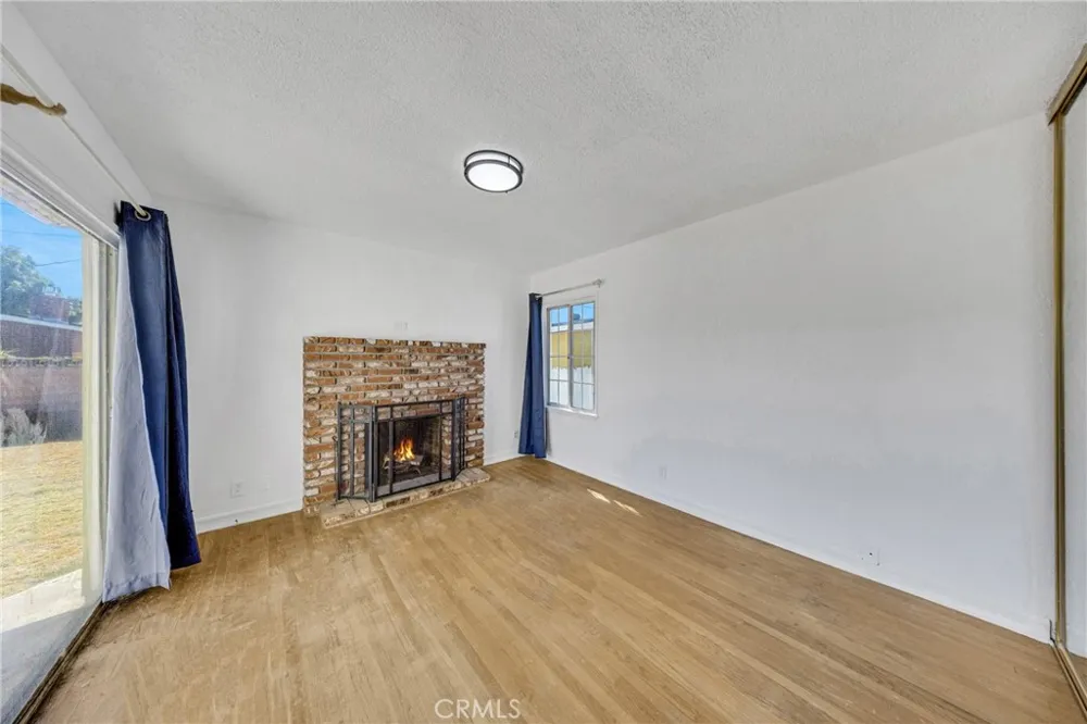 3246 marber Avenue Long Beach, CA 92808