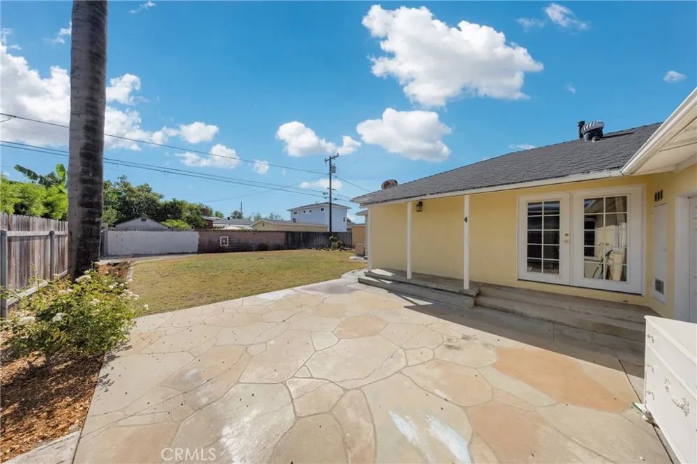 3246 marber Avenue Long Beach, CA 92808