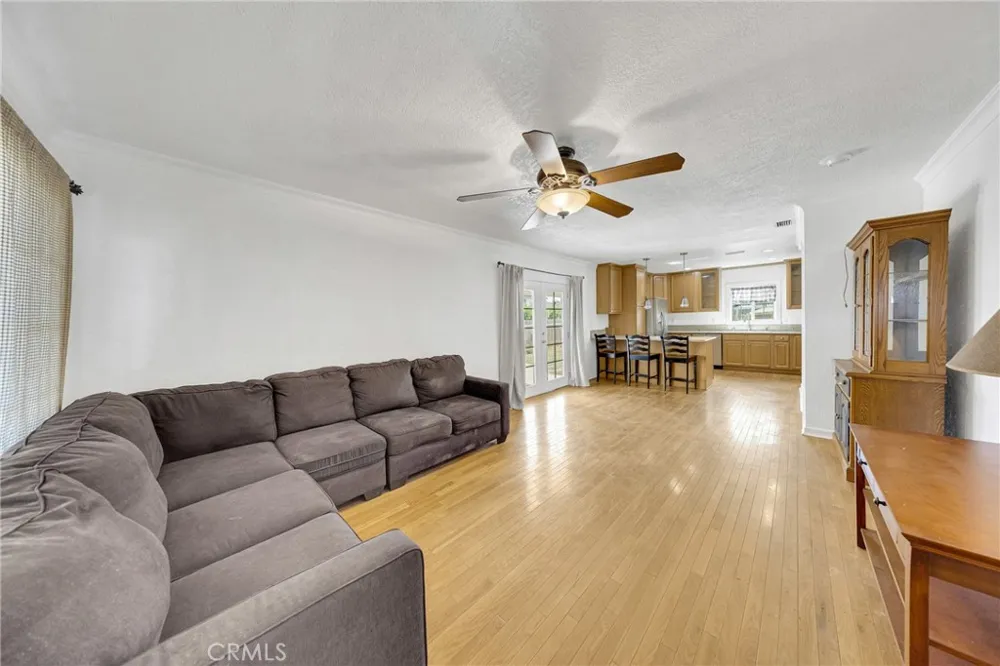 3246 marber Avenue Long Beach, CA 92808