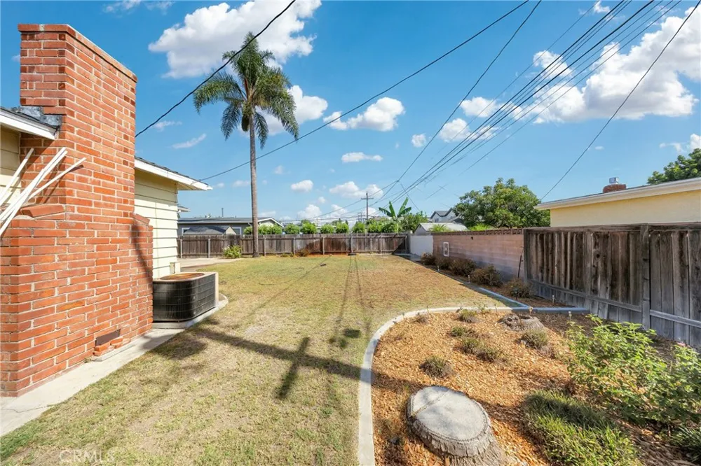 3246 marber Avenue Long Beach, CA 92808