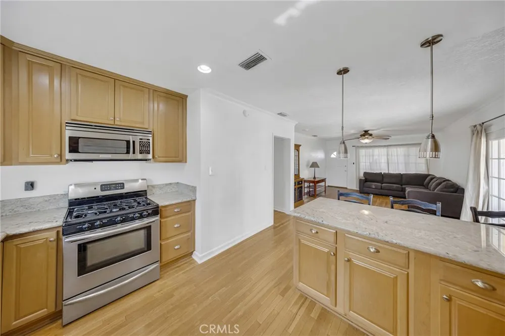 3246 marber Avenue Long Beach, CA 92808