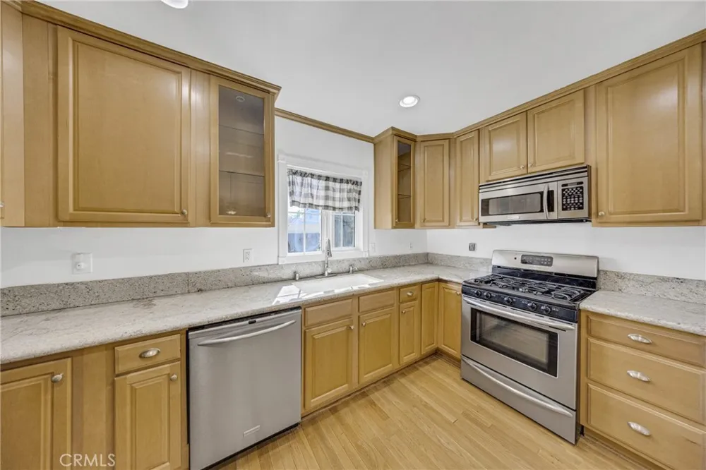 3246 marber Avenue Long Beach, CA 92808