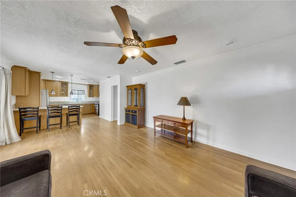 3246 marber Avenue Long Beach, CA 92808