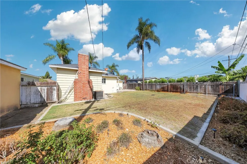 3246 marber Avenue Long Beach, CA 92808