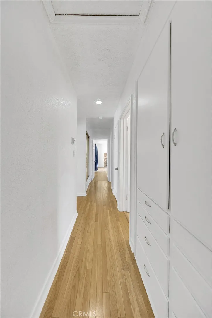3246 marber Avenue Long Beach, CA 92808