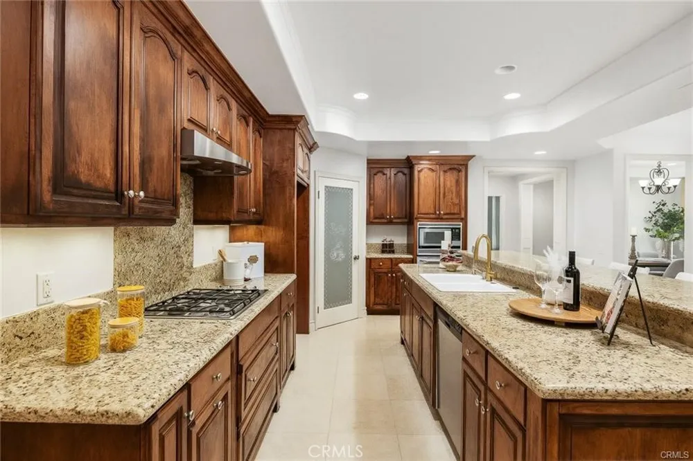 8228 Elm Avenue San Gabriel, CA 91775