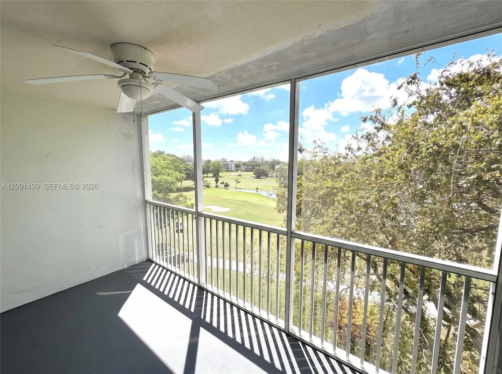 2681 S Course Dr #511 Pompano Beach, FL 33069