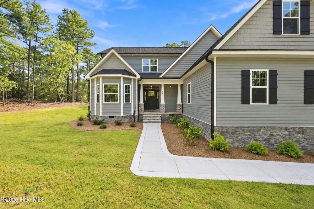 451 Thimbleberry Drive Vass, NC 28394