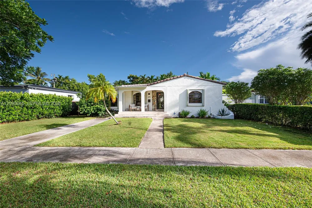 6751 SW 30th St Miami, FL 33155
