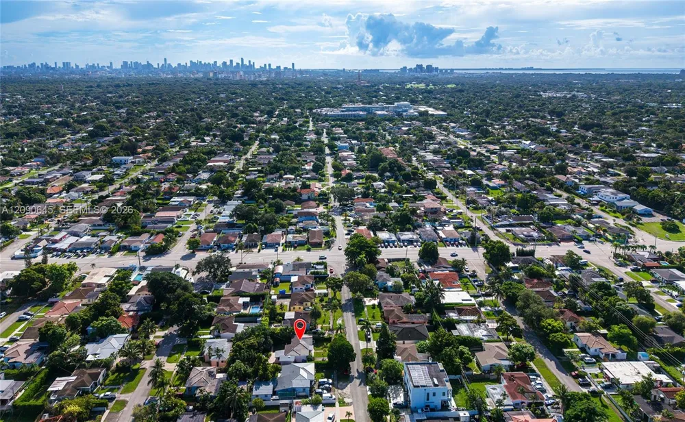 6751 SW 30th St Miami, FL 33155