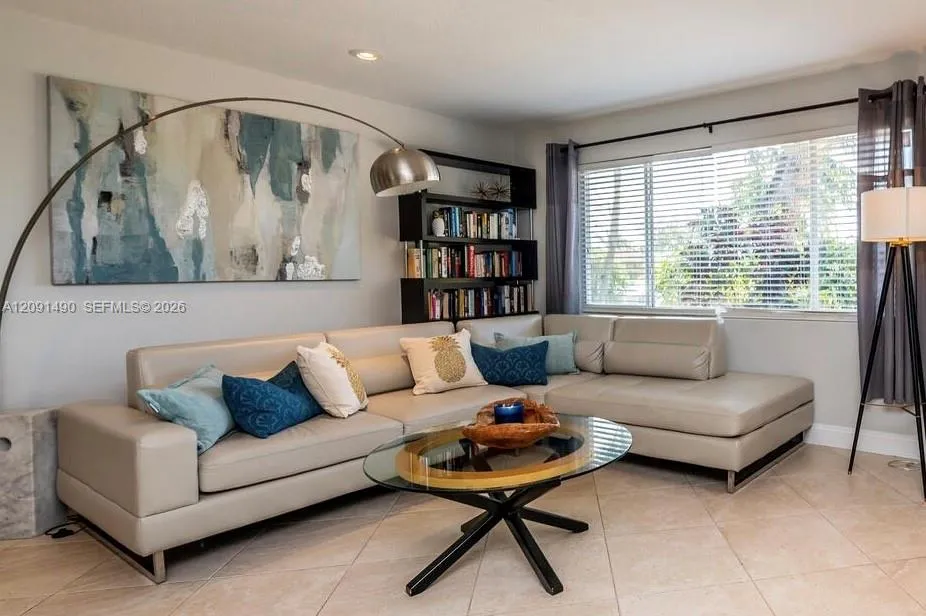 1841 SE 6th St Pompano Beach, FL 33060