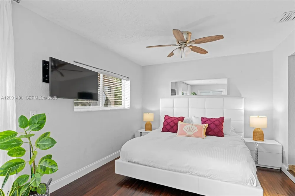 1841 SE 6th St Pompano Beach, FL 33060