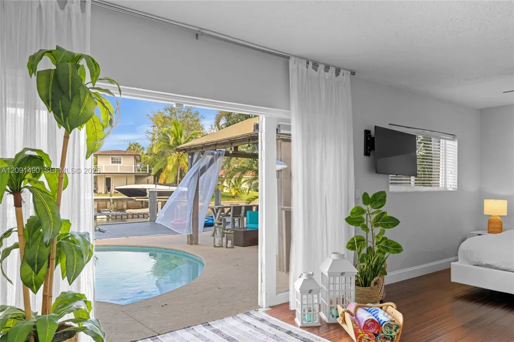 1841 SE 6th St Pompano Beach, FL 33060