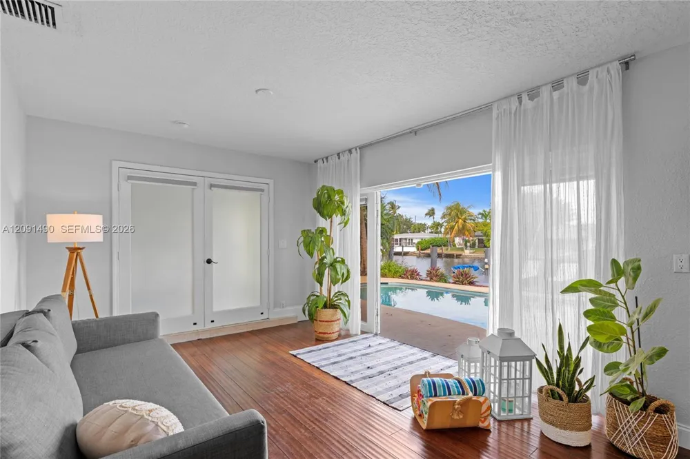 1841 SE 6th St Pompano Beach, FL 33060