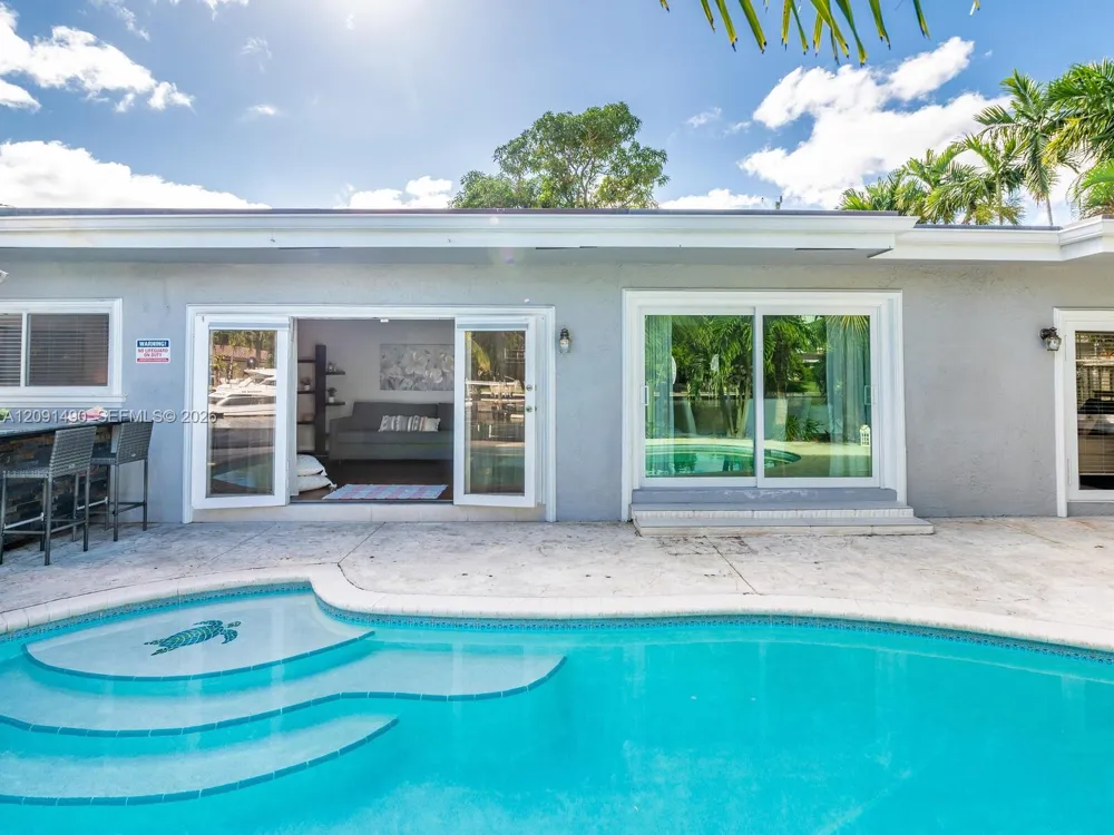 1841 SE 6th St Pompano Beach, FL 33060