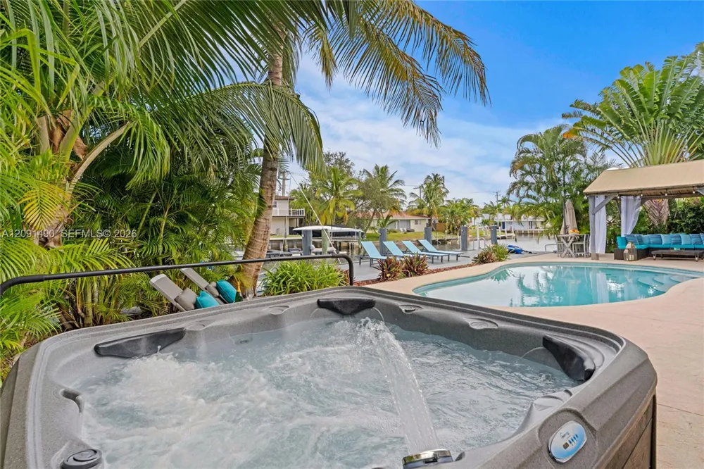 1841 SE 6th St Pompano Beach, FL 33060