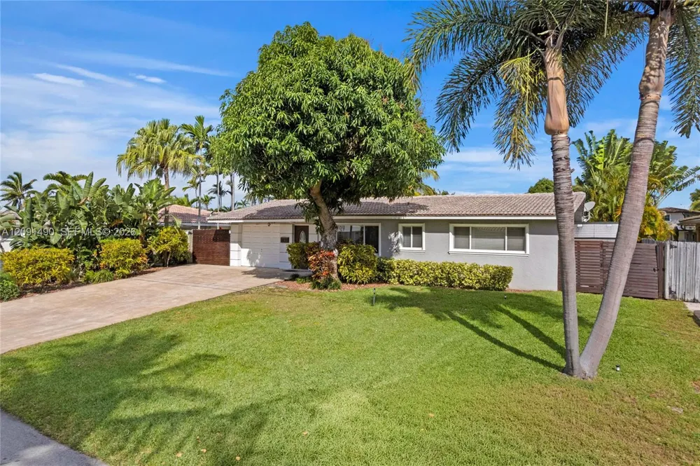 1841 SE 6th St Pompano Beach, FL 33060