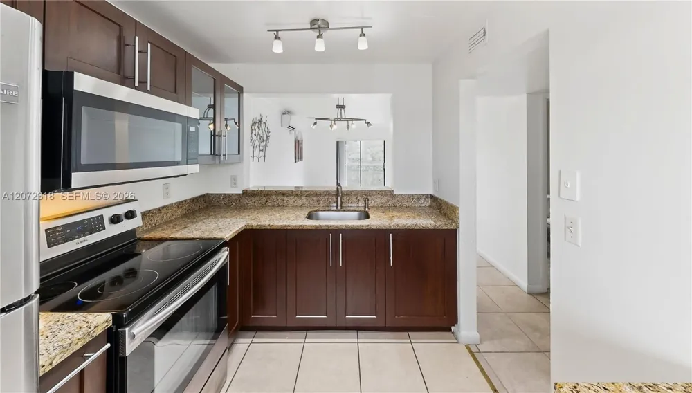 7670 SW 152nd Ave #206 Miami, FL 33193