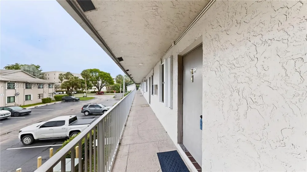 7670 SW 152nd Ave #206 Miami, FL 33193