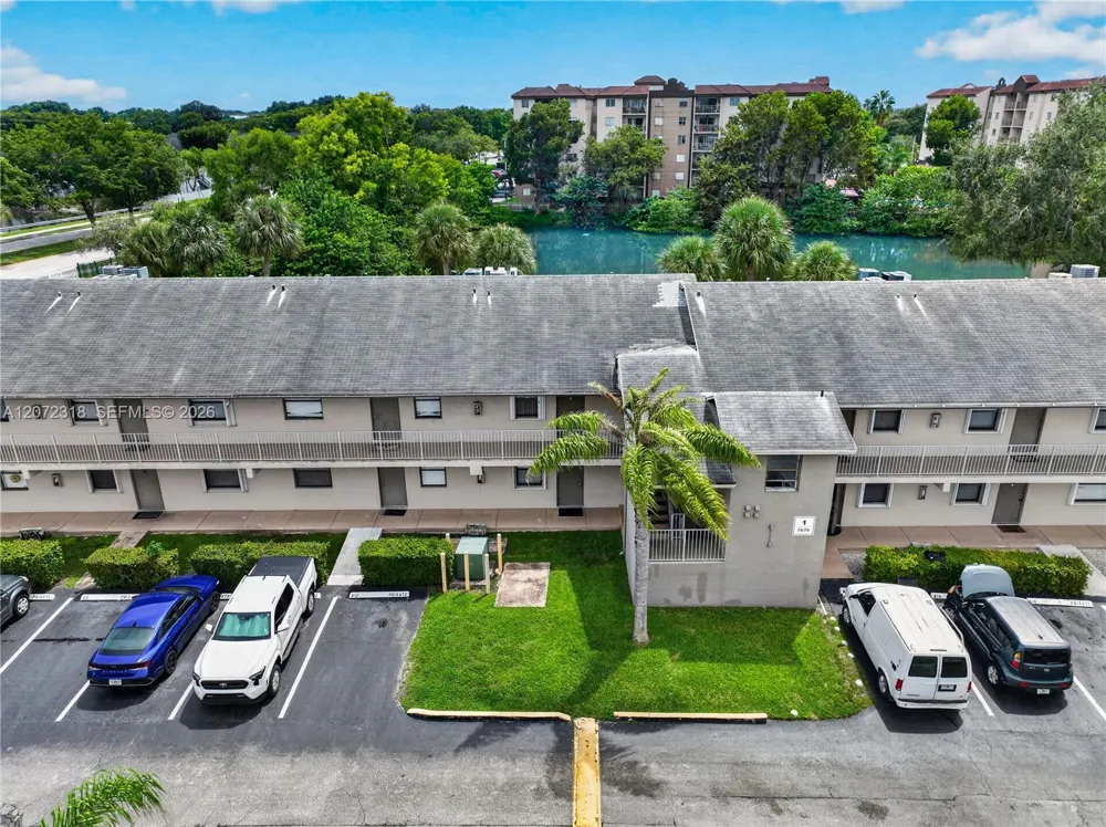 7670 SW 152nd Ave #206 Miami, FL 33193