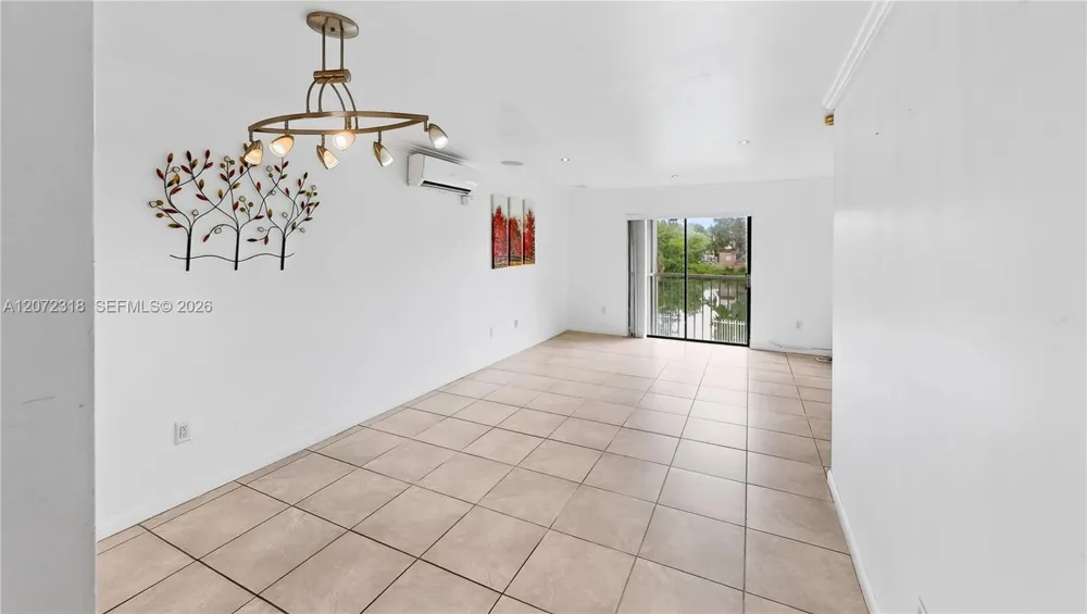 7670 SW 152nd Ave #206 Miami, FL 33193