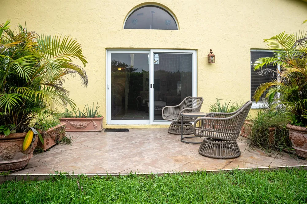 2235 SOUNDINGS COURT 33413
