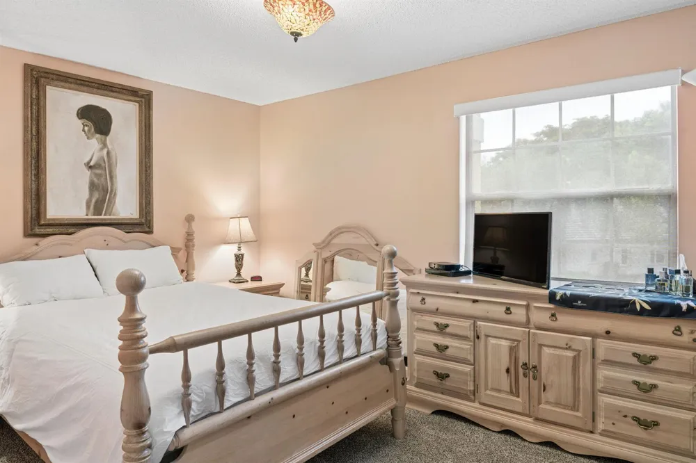 2235 SOUNDINGS COURT 33413