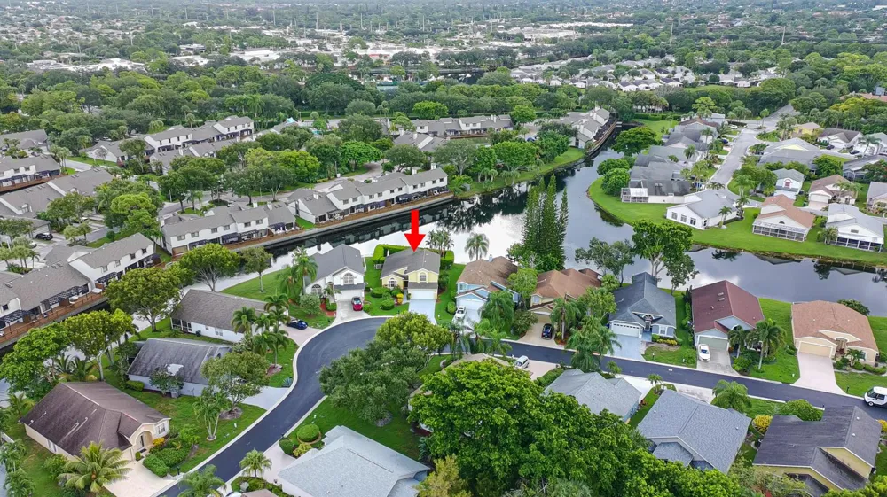 2235 SOUNDINGS COURT 33413