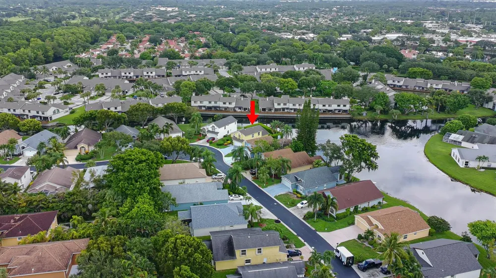 2235 SOUNDINGS COURT 33413