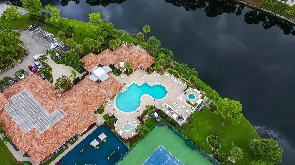 2235 SOUNDINGS COURT 33413