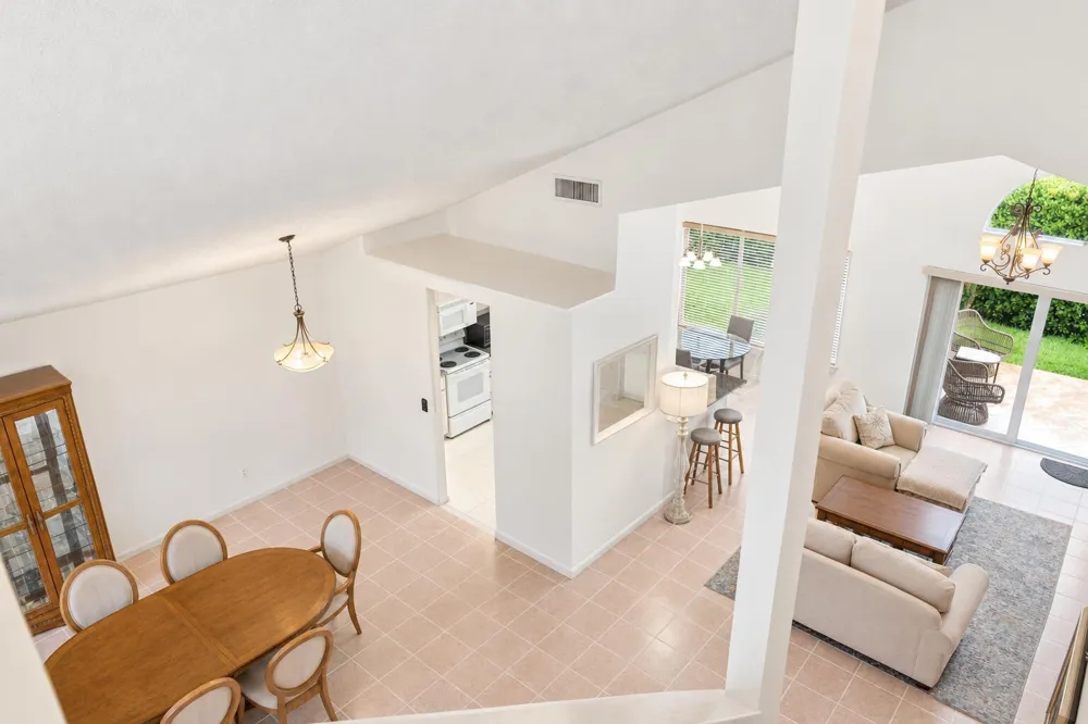 2235 SOUNDINGS COURT 33413
