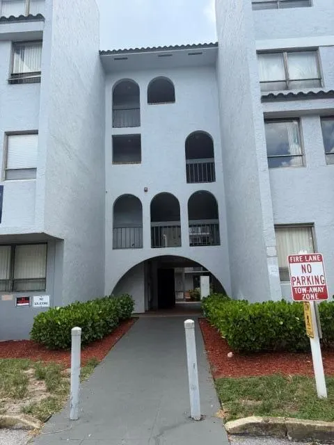 1750 CONGRESS AVENUE #207