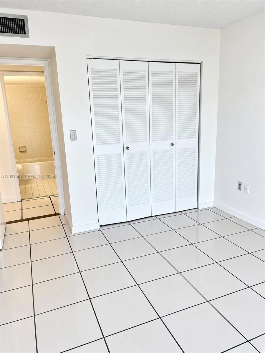 13255 SW 88th Ln #402-CS Miami, FL 33186