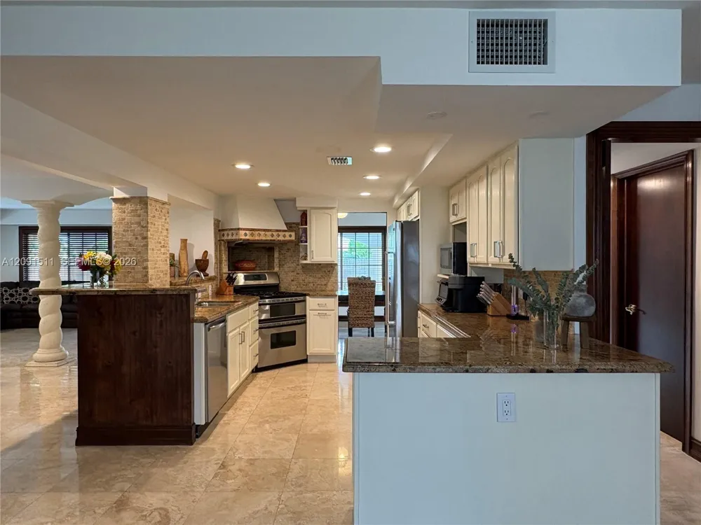 6610 SW 104th Ct Miami, FL 33173